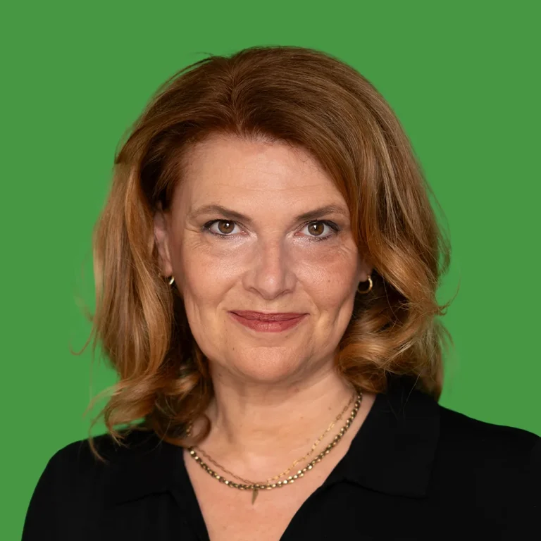 Porträt von Anja Lamodke.